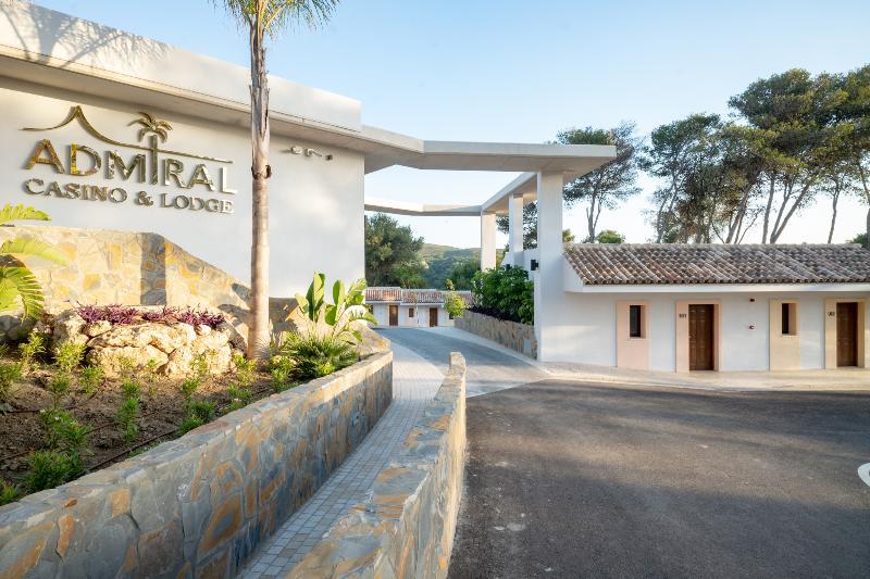 Hotel Admiral San Roque エクステリア 写真