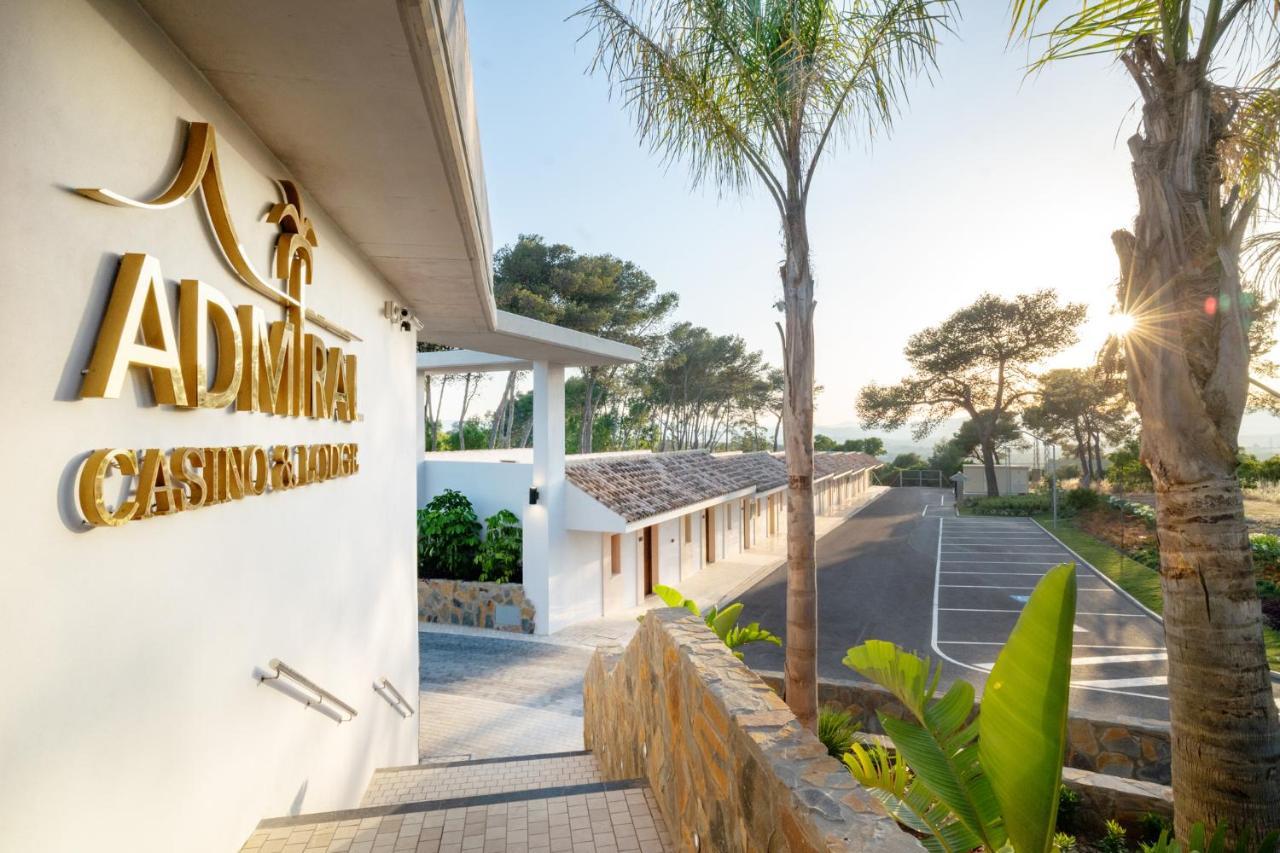 Hotel Admiral San Roque エクステリア 写真